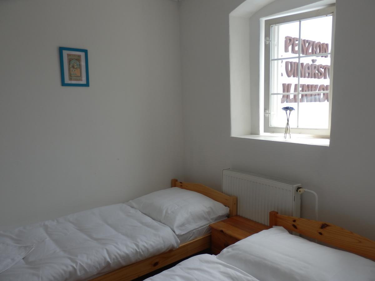 Rodinné vinařství Mikulenkovi Velke Zernoseky Exterior foto