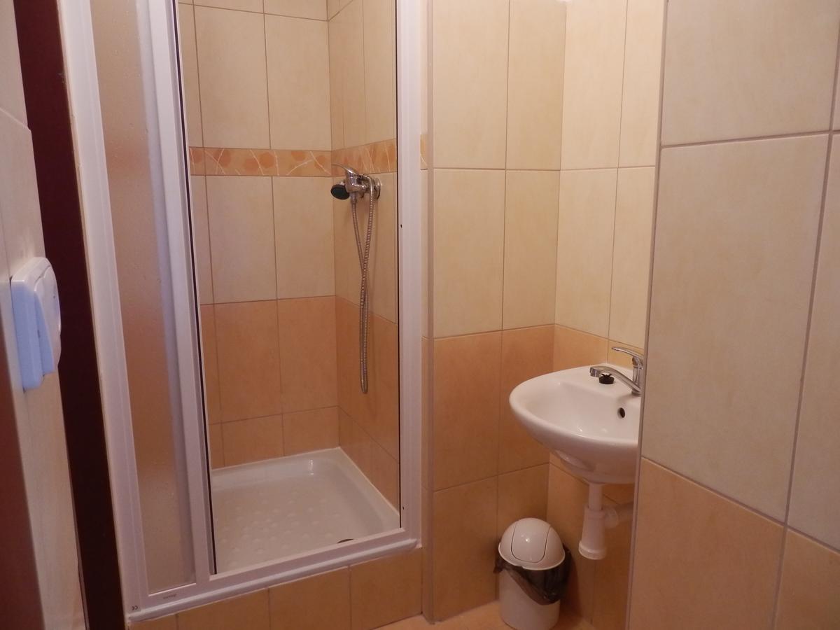 Rodinné vinařství Mikulenkovi Velke Zernoseky Exterior foto