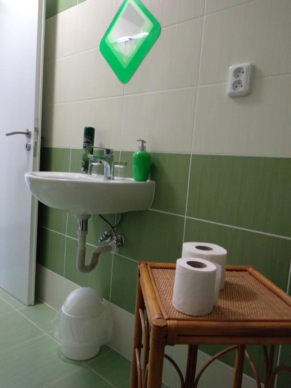 Rodinné vinařství Mikulenkovi Velke Zernoseky Exterior foto